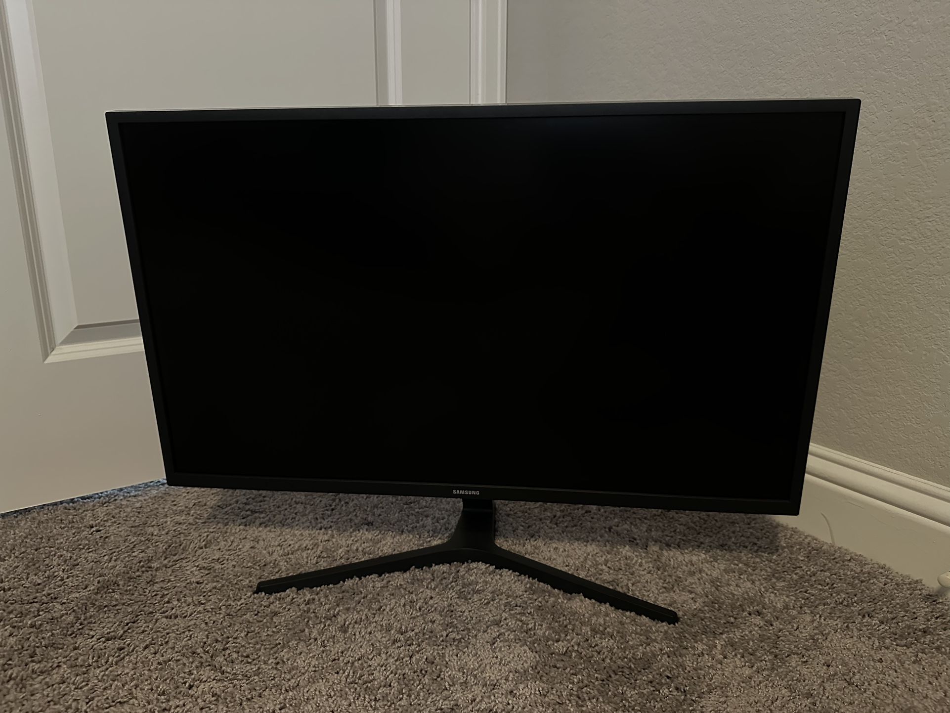 Samsung 32” ViewFinity UJ59 4K UHD FreeSync Monitor