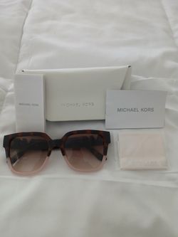 Michael KORS sunglasses. NEW!
