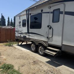 Cougar RV 2010