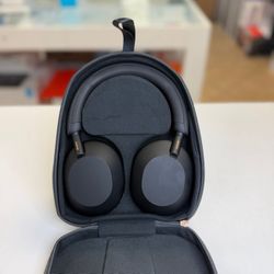 Sony WH-1000XM5 Wireless Noise Canceling Bluetooth Headphones