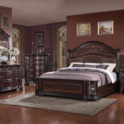 4pc Wooden Bedroom Set