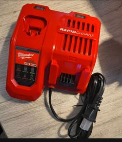 Milwaukee RAPIDCHARGER M12 M18