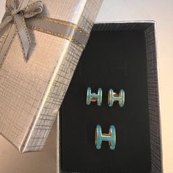 18k Gold Earrings And Pendant