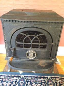 Vintage Wood Stove by Jotul for Sale in Nashua, NH - OfferUp
