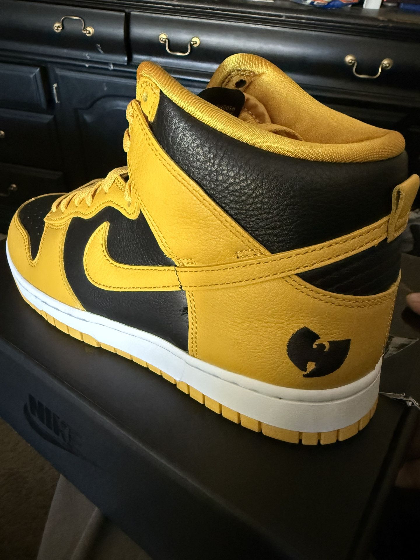 Nike Wu Tang Dunks Brand New Size 9.5