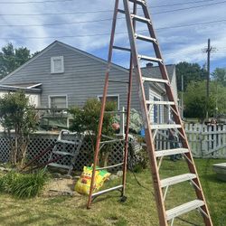 12 Foot. Fiberglass Ladder