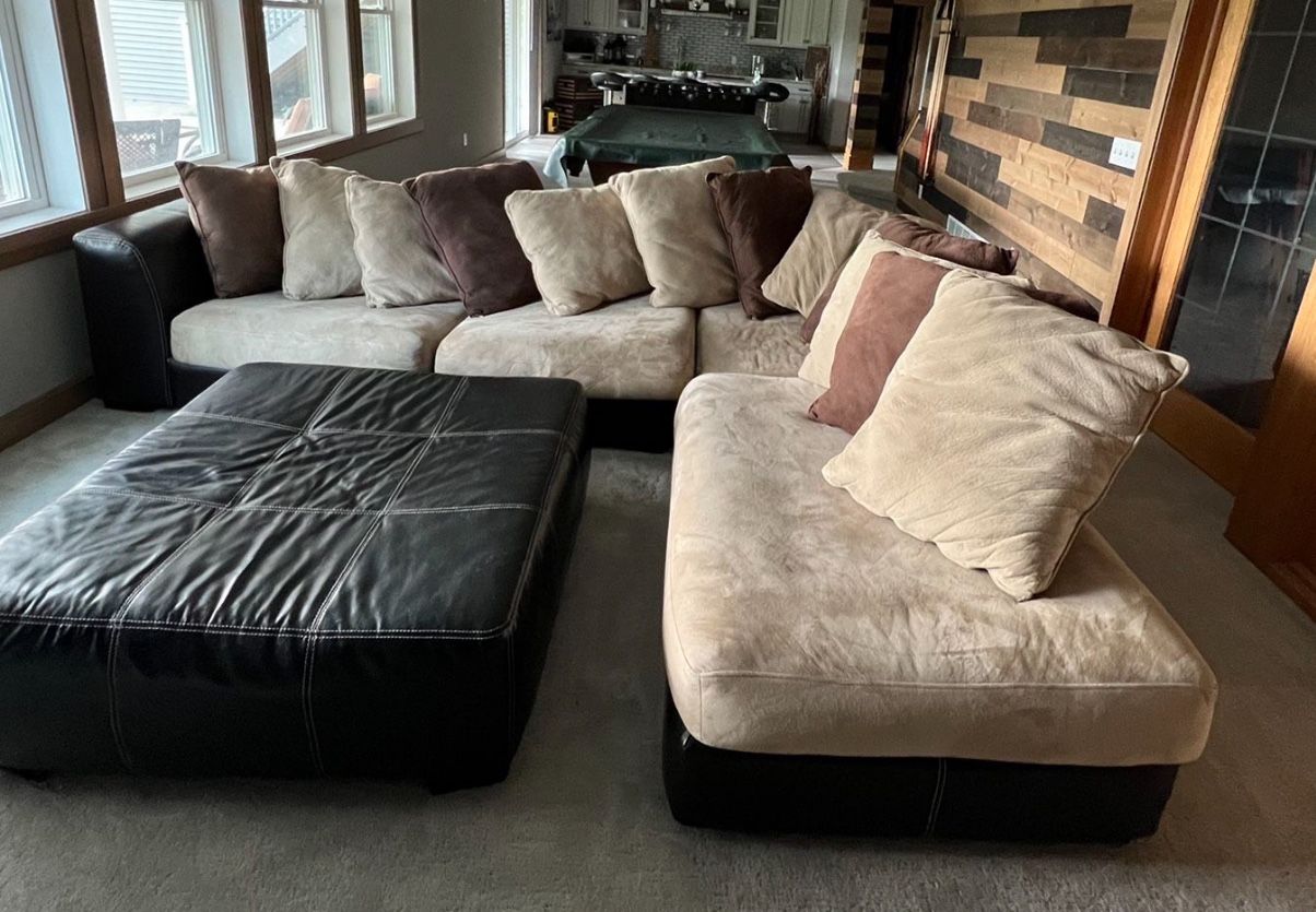 Sectional Couche 