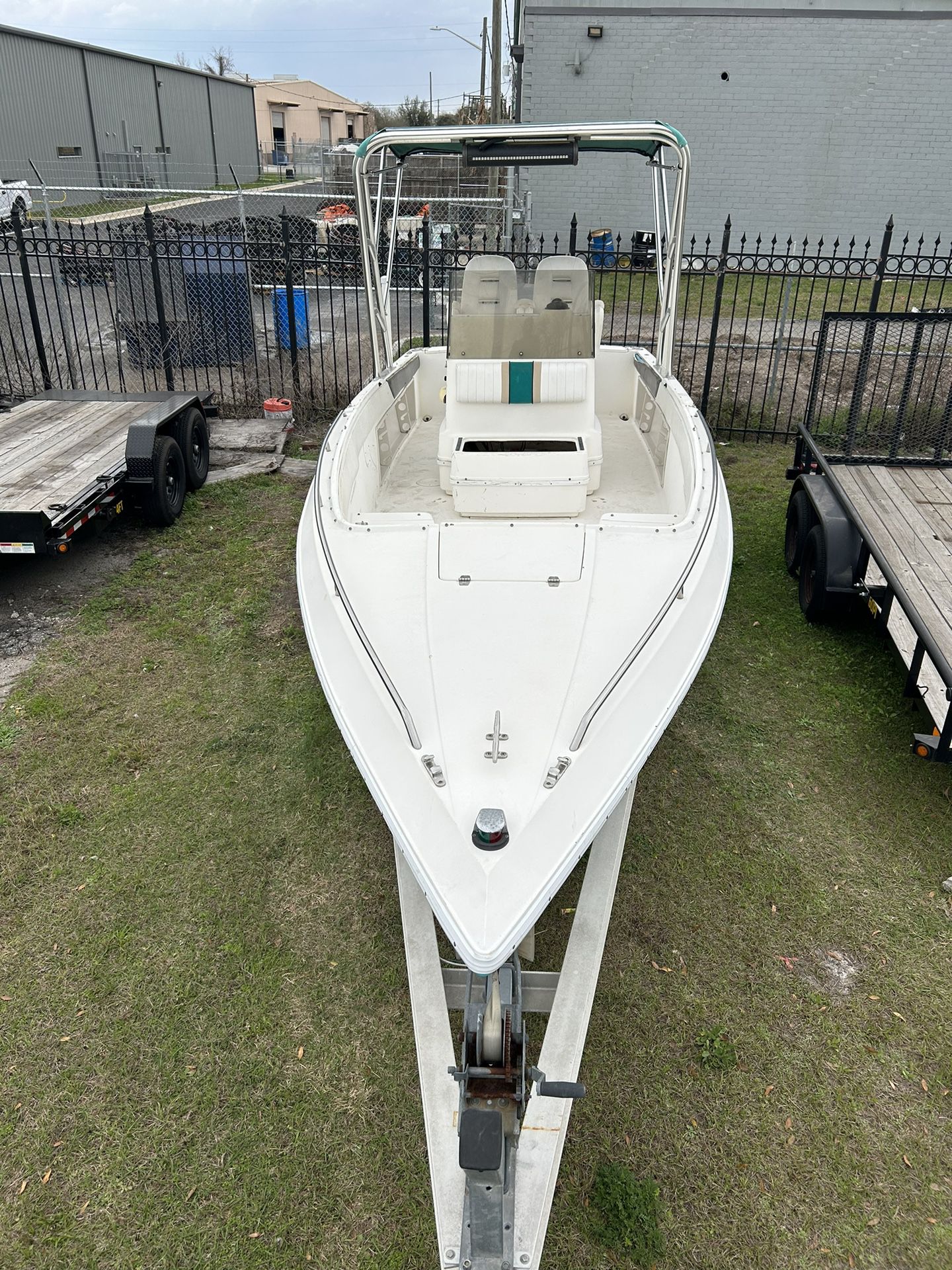 1993 Wellcraft Scarab Center Console 26 ft