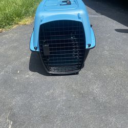 Like New 24” Kennel- $10