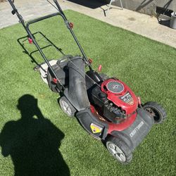 Black Max 21" Self-Propelled Walk-Behind Mower with 150cc 625 Series Briggs and Stratton Engine