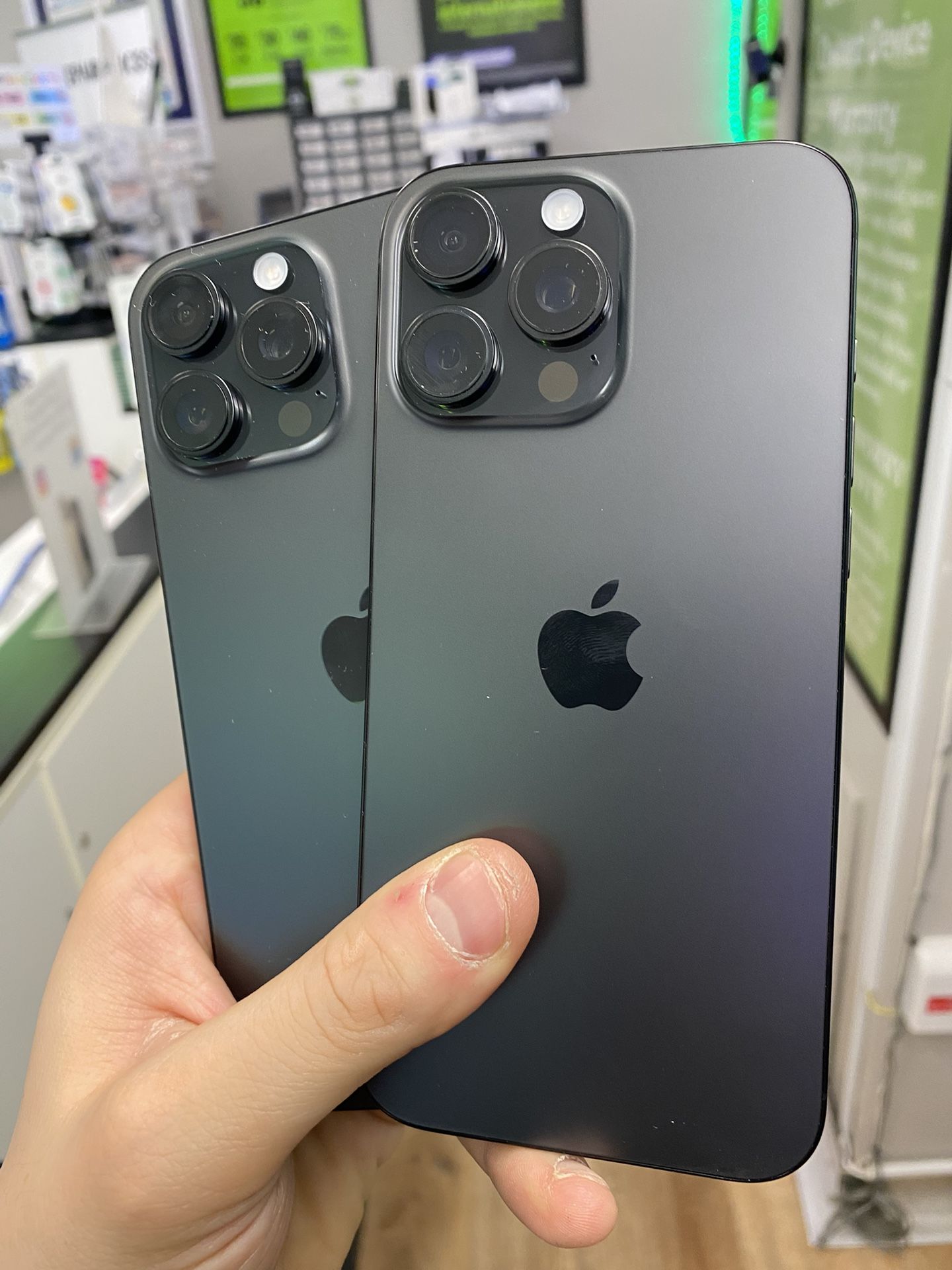 Unlocked iPhone 16 Pro Max 256GB