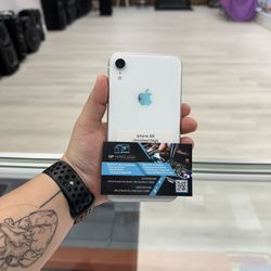 IPHONE XR UNLOCKED 64GB🤍