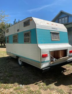 Vintage 1969 Winnebago Travel Trailer (Reno’d)