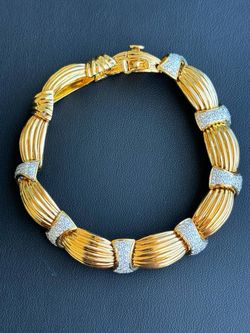 18k solid yellow gold 8 CTW diamond fashion 62.6 gram 9” bracelet 13.5 mm