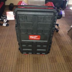 Milwaukee Rolling Modular Chest