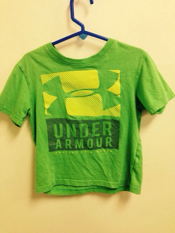 Boys Under Armour size 4 tshirt