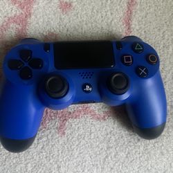 PlayStation 4 Controller Blue And Black 