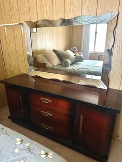 Solid Cherry Wood Bedroom Set w\Queen Mattress, Box Spring & Frame - Sun Lakes