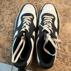 Black And White Nike Shoes