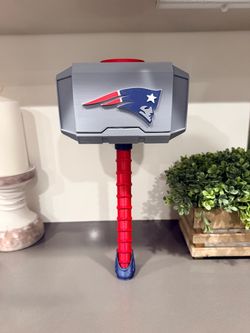 Patriots hammer