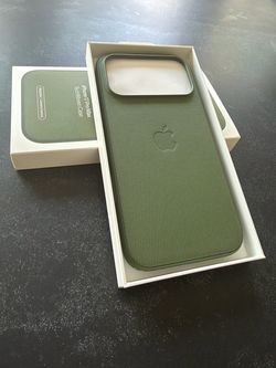 Apple Woven Case – Green (iPhone 17 Pro Max / iPhone 18 Pro Max)