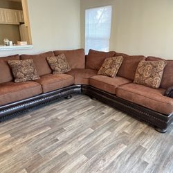 Top Barnhardt Real Leather Sofa Sectional  Top grain