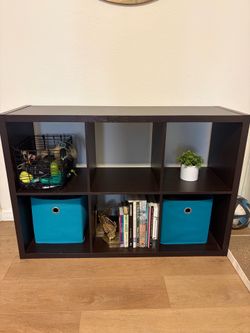 Bookshelf