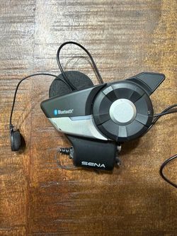 20S EVO Motorcycle Bluetooth & HD Speakers $50OBO