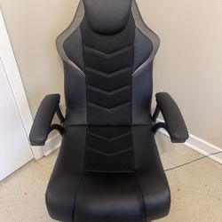 Bluetooth/Light Up Gaming Chair