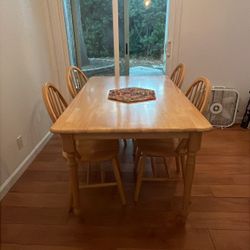 Dining Room Table (Medium Size)