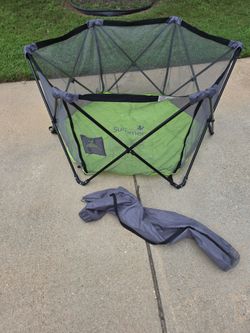 Pop up portable play pen for toddlers