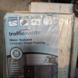 2.5 Boxes Of Laminate 