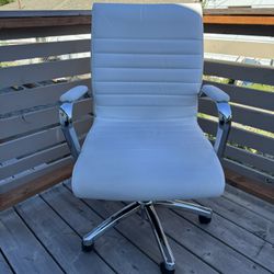 White/Silver Leather Rolling Office Chair