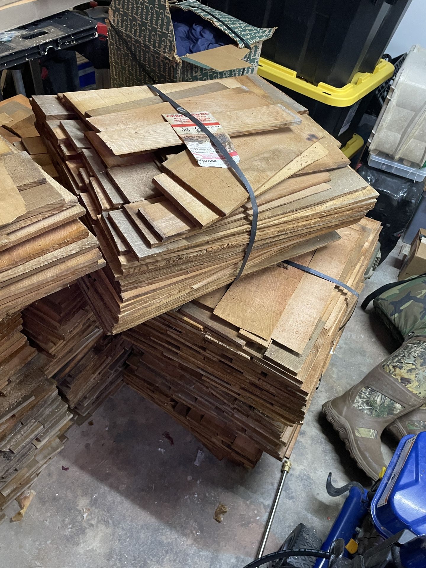 Red Cedar Shingles  Grade 2