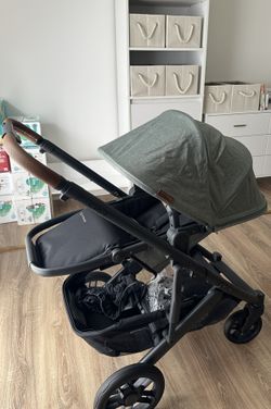 Uppababy Cruz V2