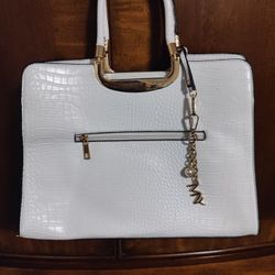 White Bag With Wallet 