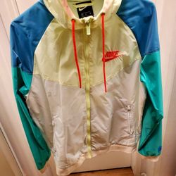 Nike Dri-Fit Windbreaker -Size (M)