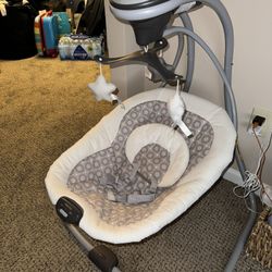 Graco baby Swing