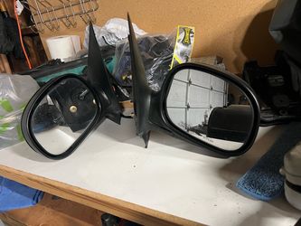 a pair of 2001 Ford F-150 side mirrors