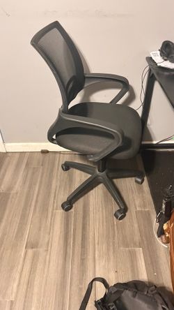 Comfortable Office Chair Soft Seat Fully Functional Great Condition