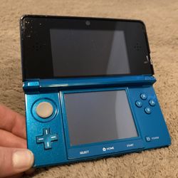 Nintendo 3DS Aqua Blue With Charger Offers Welcome