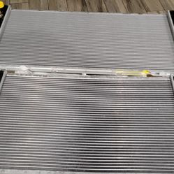 99-14 Chevy Silverado / Tahoe/GMC Sierra  Yukon Radiators