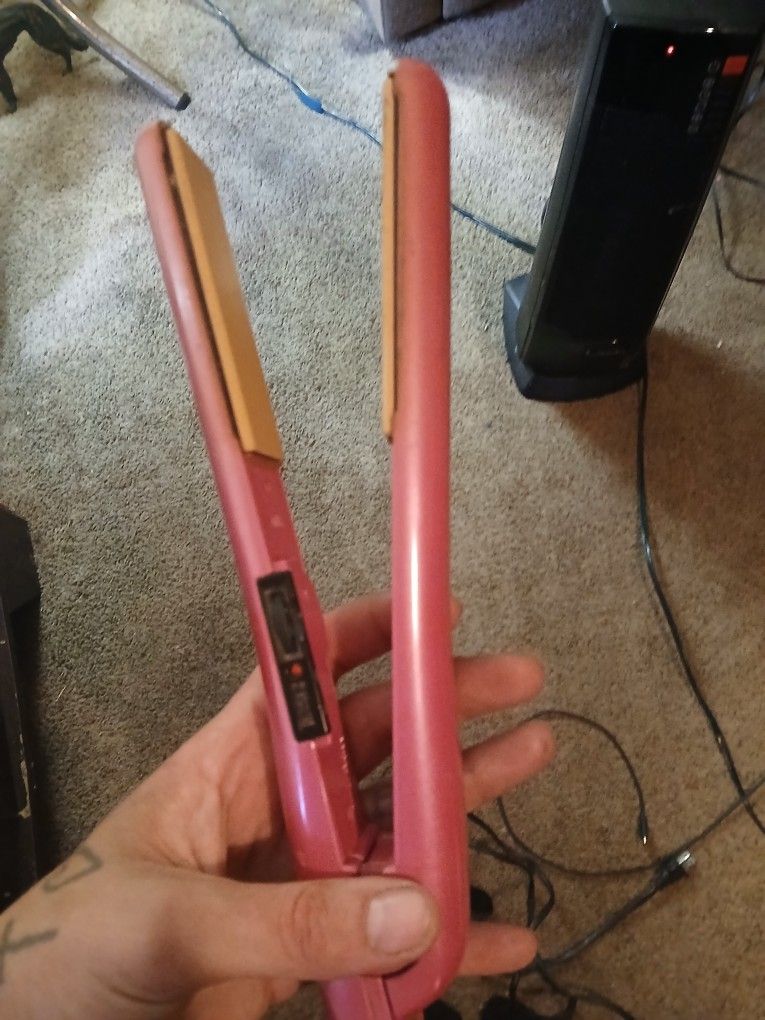 Chi Straightener