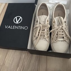 Valentino Sneakers 