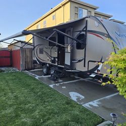 2014 23foot North Trail Travel Trailer