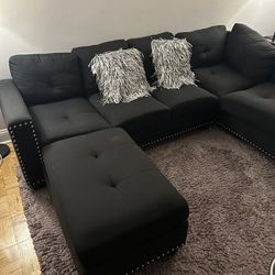 Black & White Couch 