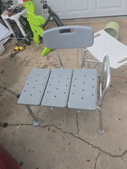 Bathtub shower chair