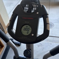 Pro Form EKG Grip Pulse Elliptical 