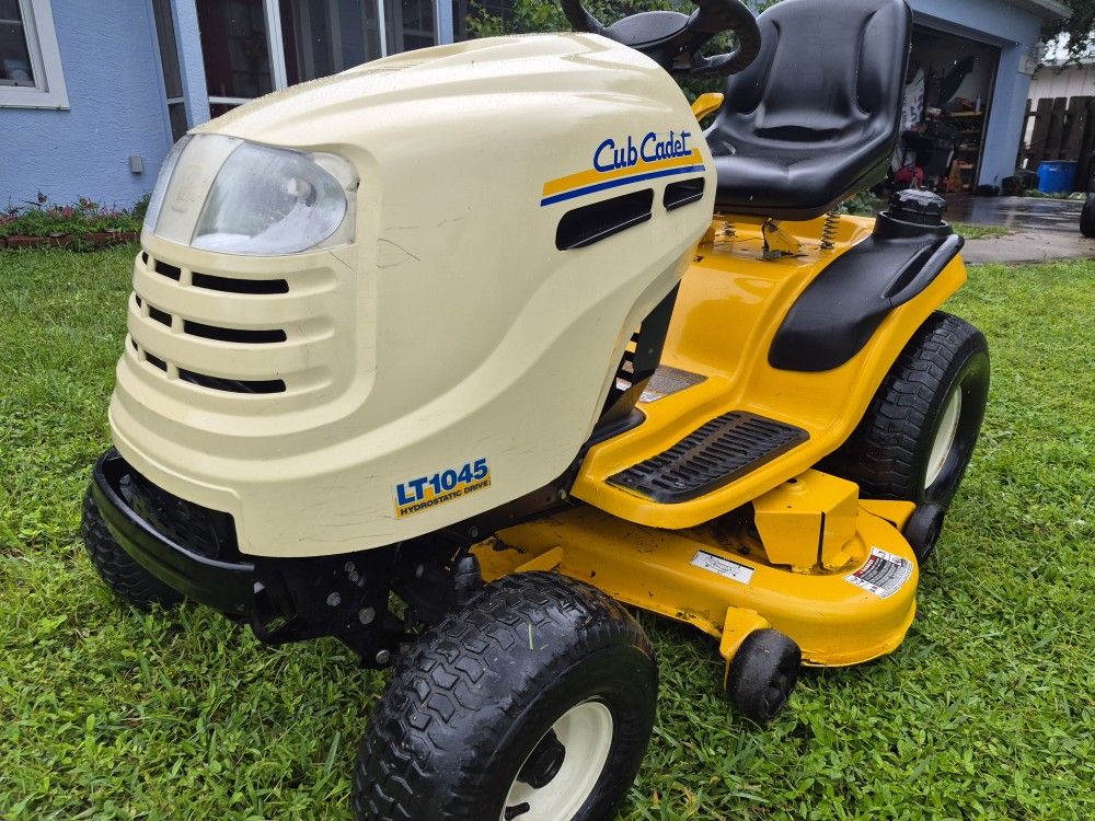 Cub Cadet Riding Mower
