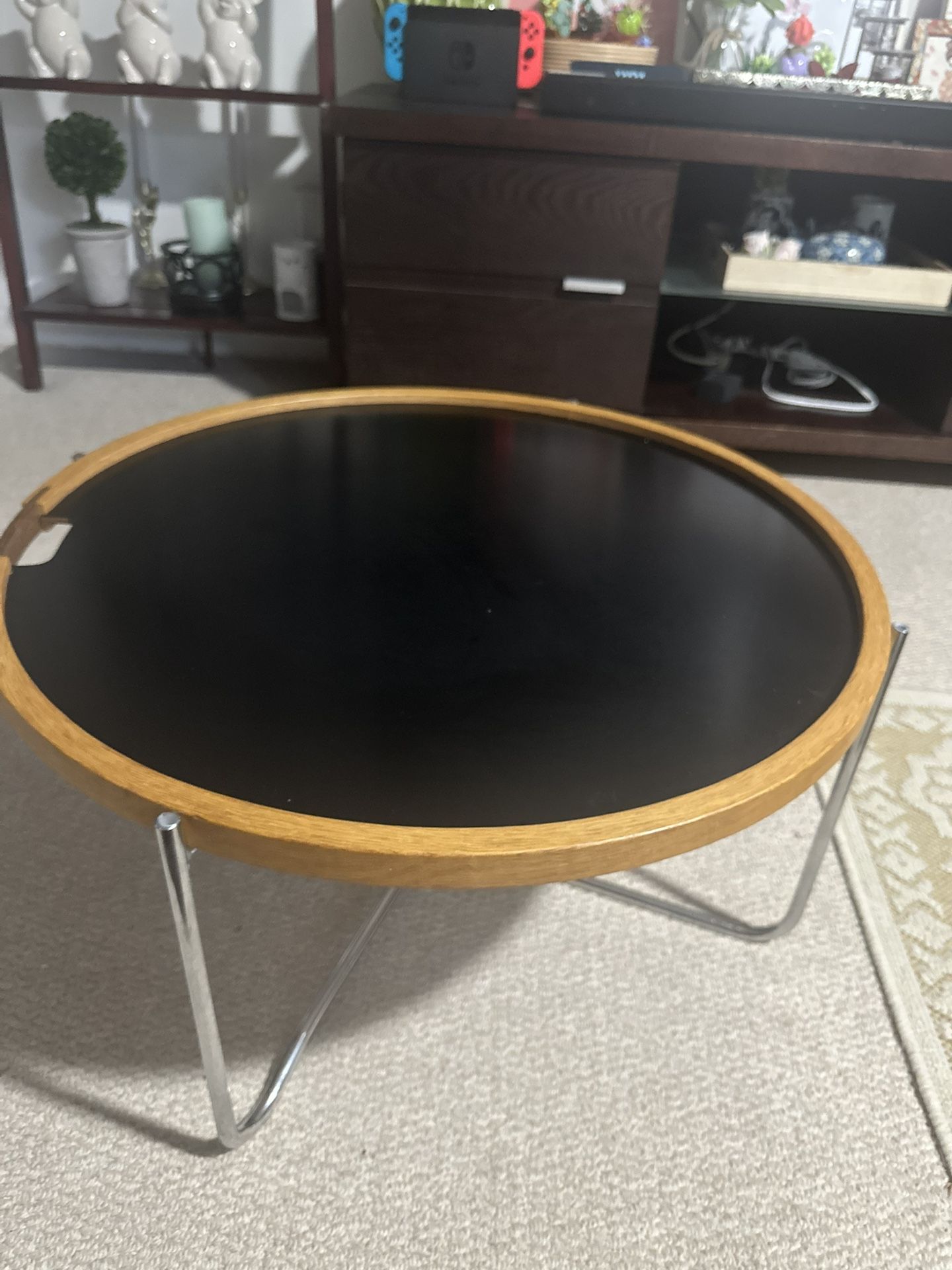 Portable Round Table